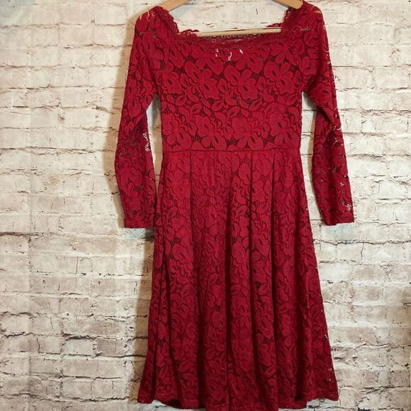 MissMay Dress Womens Small Red All Over Lace Overlay Off The Shoulder Midi Lined - Picture 3 of 15